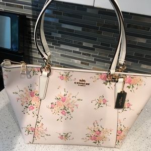 Coach Ava Leather Tote